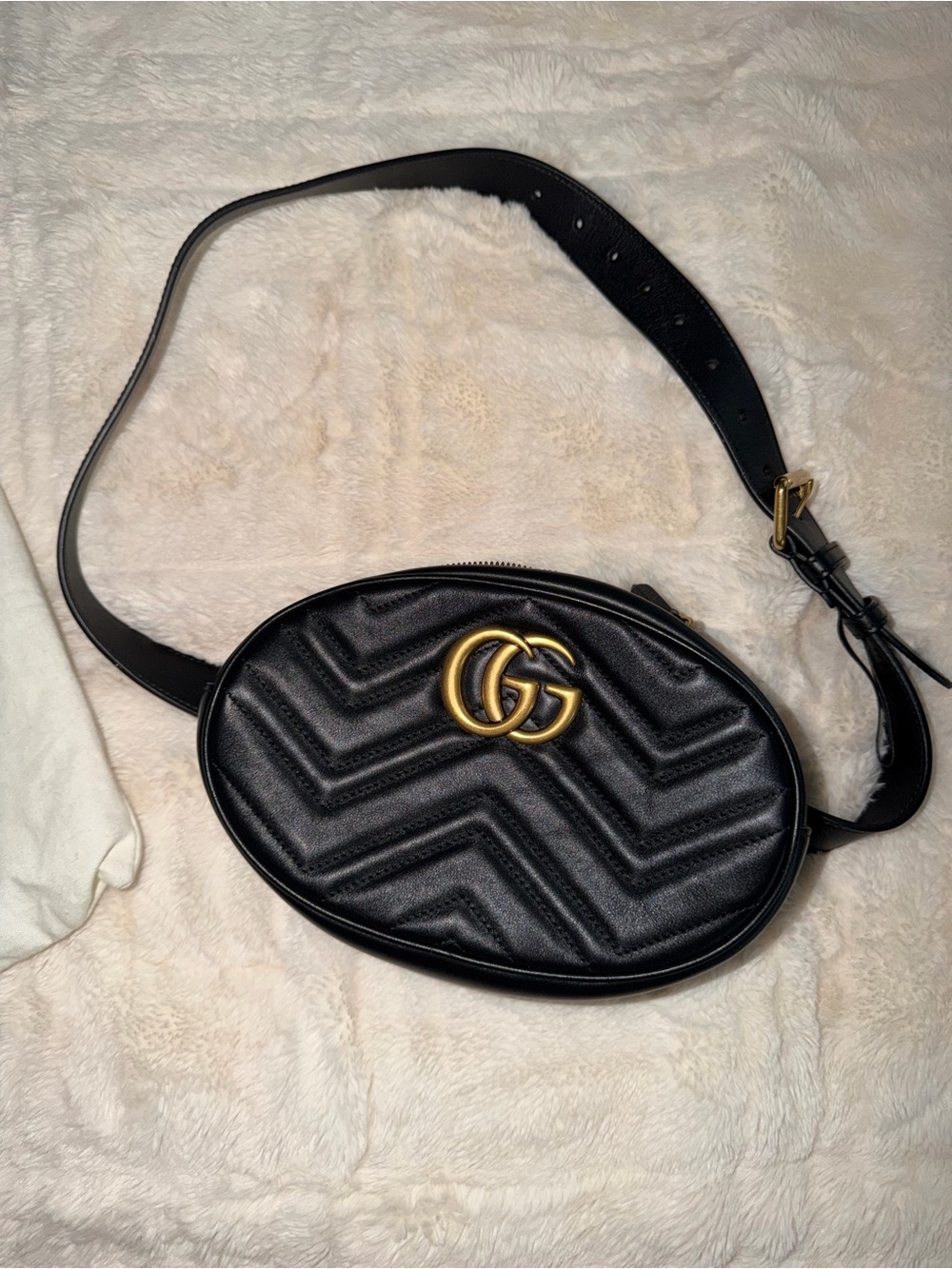 Gucci GG Marmont Matelassé Calfskin Quilted Belt Bag ⭐️Larger size